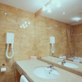 Гостиница Бардин Новокузнецк Junior Suite (полулюкс) с кроватью «king size»-4