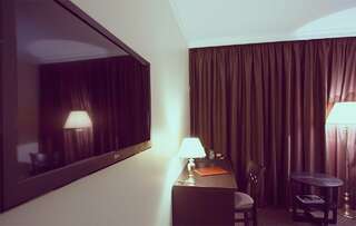 Гостиница Бардин Новокузнецк Double Superior (двухместный улучшенный) с 1 кроватью «KING SIZE»-2