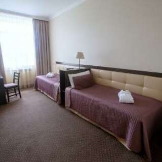 Гостиница Бардин Новокузнецк Twin Standard (двухместный стандартный) с 2 кроватями-1
